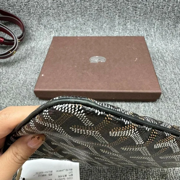 100% Authentic Goyard Canvas Clutch Bag - Picture 8 of 12
